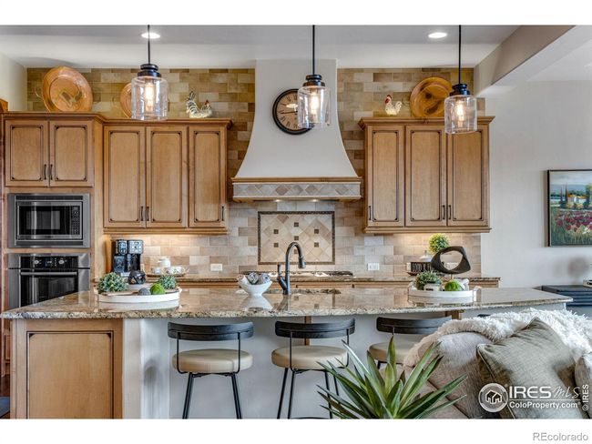 Gourmet kitchen | Image 18