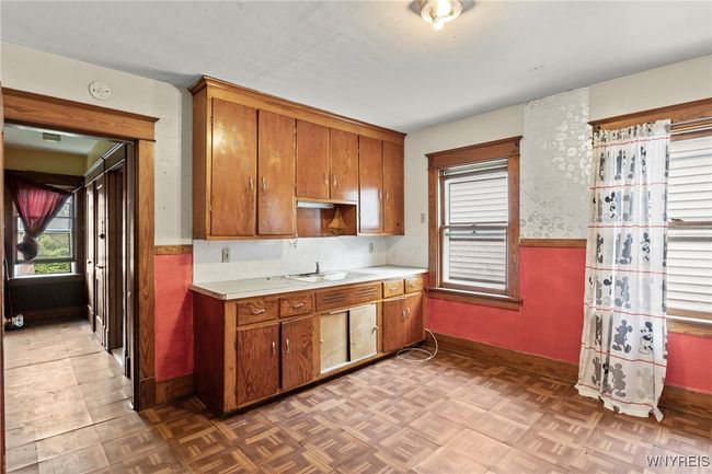 1319 Electric Ave, Home with 6 bedrooms, 2 bathrooms and null parking in Lackawanna NY | Image 23