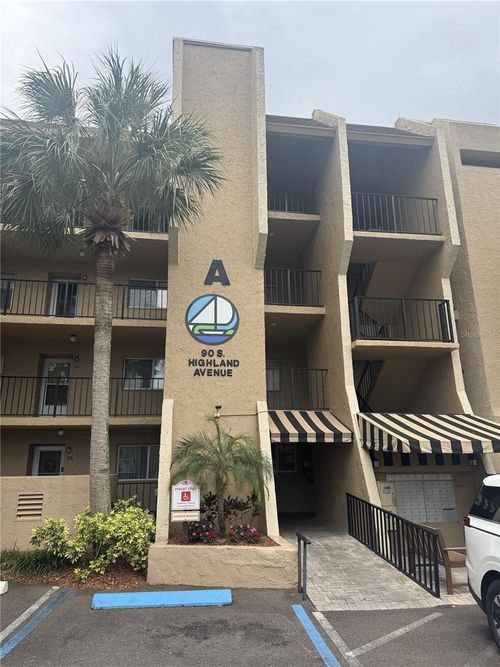 202-90 S Highland Ave, Tarpon Springs, FL, 34689-5362 | Card Image
