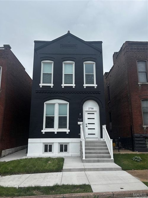 2758 Rutger Street, St Louis, MO, 63104 | Card Image