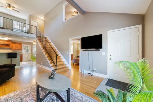 518 Highland View Dr, Hermitage, TN, 37076-2234 | Card Image