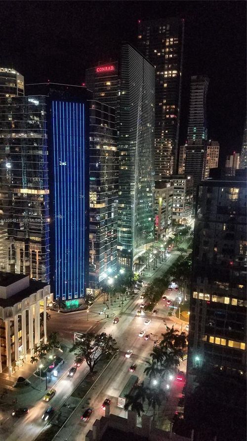 2411-1060 Brickell Ave, Miami, FL, 33131-3922 | Card Image