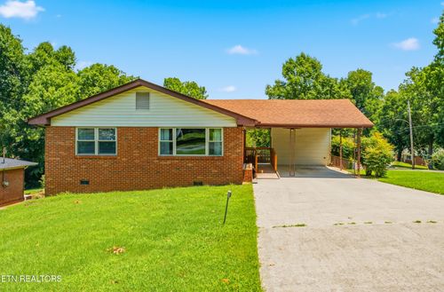 415 Woodland Dr, Clinton, TN, 37716-3513 | Card Image