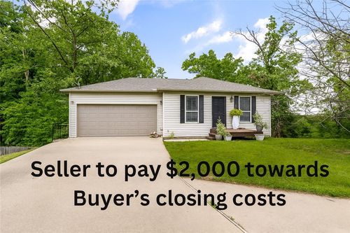 1615 Cresent St, Bentonville, AR, 72712-9411 | Card Image