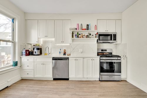 20-20 Ashford St, Boston, MA, 02134-1812 | Card Image