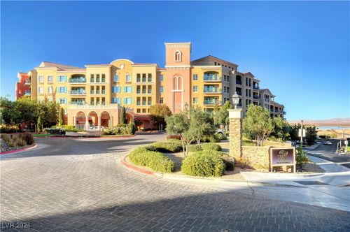 339-30 Strada Di Villaggio, Henderson, NV, 89011 | Card Image