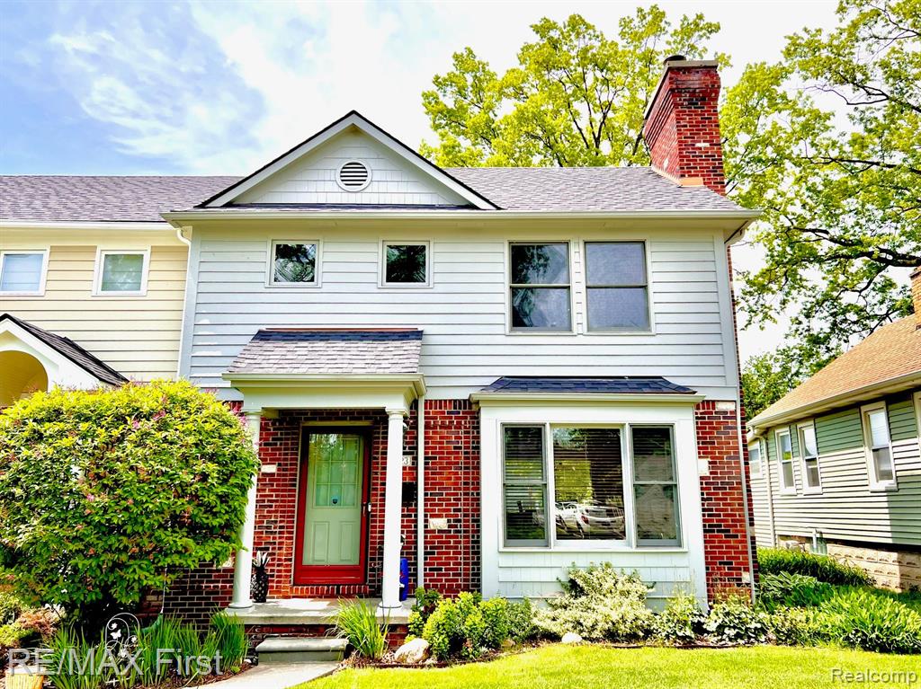 2723 Burdette Street, For Sale in Ferndale Zoocasa