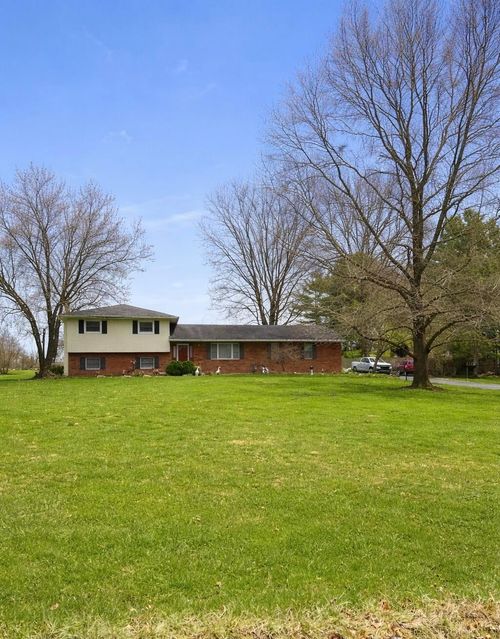 10590 Marie Ln, Pickerington, OH, 43147-9659 | Card Image
