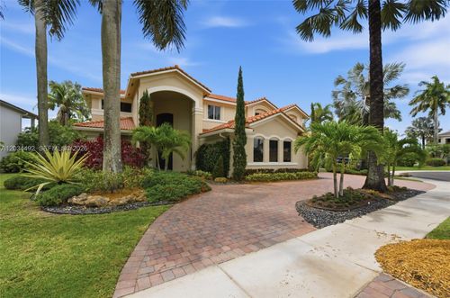 929 Gulfstream Ct, Weston, FL, 33327-2139 | Card Image