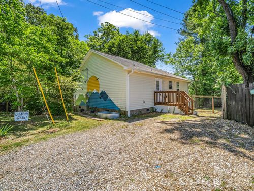 23 Peace St, Asheville, NC, 28806-4322 | Card Image