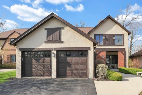 5365 Club Dr, Westerville, OH, 43082-8310 | Card Image