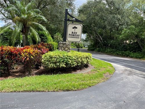 8-202-15475 Cedarwood Ln, NAPLES, FL, 34110-7067 | Card Image