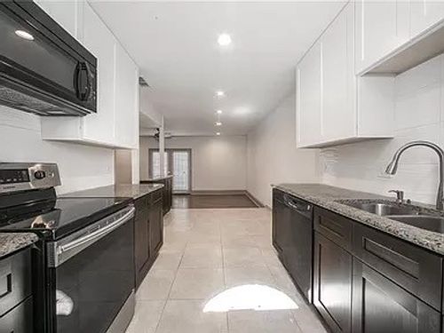 3510-3510 Shady Valley Dr, Pantego, TX, 76013-2914 | Card Image