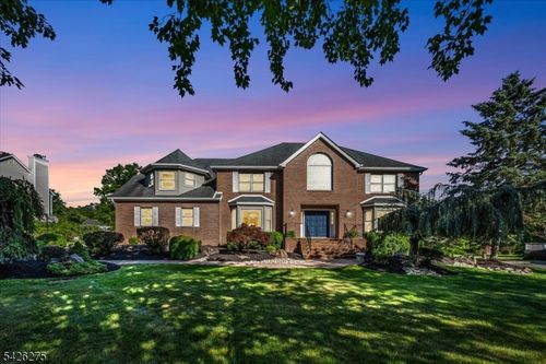 25 Solomon Dr, Bridgewater, NJ, 08807-1470 | Card Image
