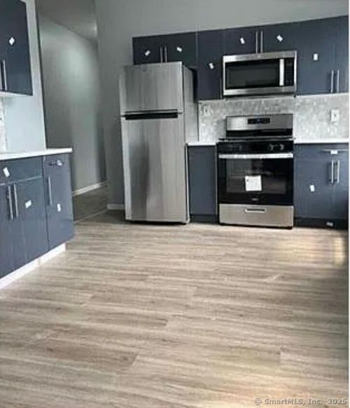 apt-3-413 E Main St, Bridgeport, CT, 06608-2341 | Card Image