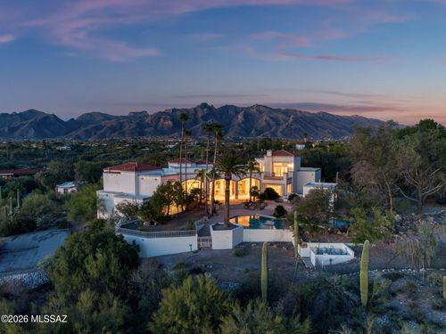5151 N Calle Ladero, Tucson, AZ, 85718-4917 | Card Image