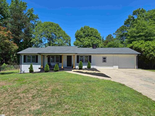 107 Springdale Dr, Belton, SC, 29627-1025 | Card Image