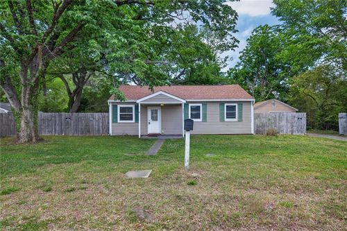 237 Beacon Rd, Portsmouth, VA, 23702-1001 | Card Image