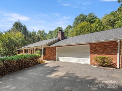 42 Justin Drive, House other with 3 bedrooms, 2 bathrooms and null parking in Etowah NC | Image 3