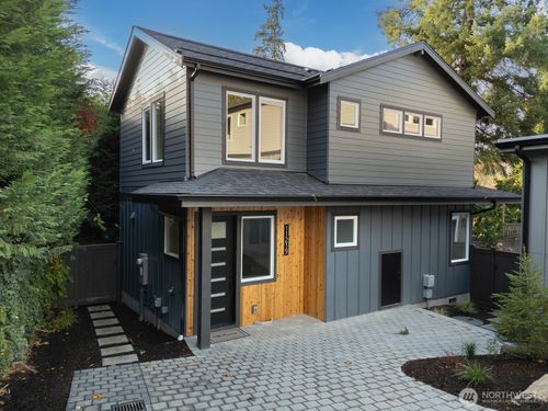 11219 Ne 95th St, Kirkland, WA, 98033-5105 | Card Image
