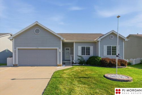 7306 Michelle Ave, La Vista, NE, 68128-2906 | Card Image
