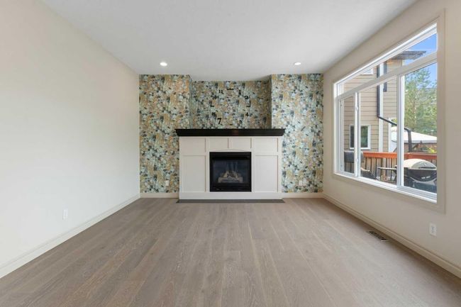 133 Silverado Creek Cres Sw, House other with 3 bedrooms, 3 bathrooms and 4 parking in Calgary AB | Image 7