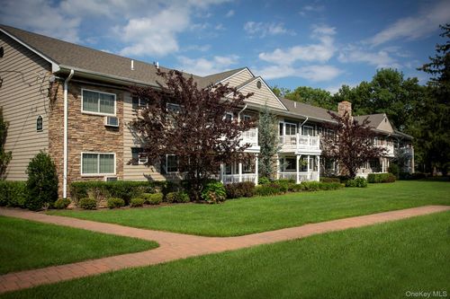 apt-2d-668 Veterans Hwy, Hauppauge, NY, 11788-1219 | Card Image