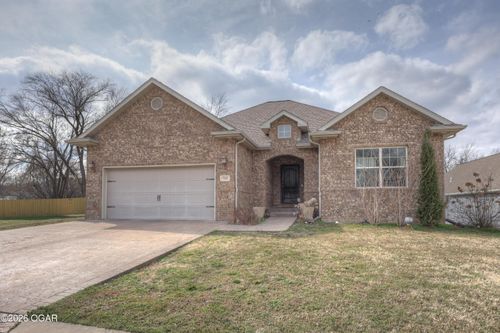 714 Golf Rd, Webb City, MO, 64870-1203 | Card Image