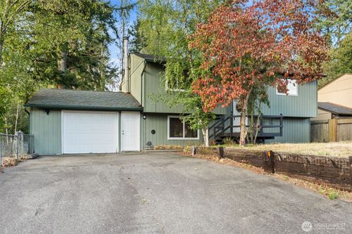 6915 Se Cleveland Ave, Port Orchard, WA, 98366-8417 | Card Image