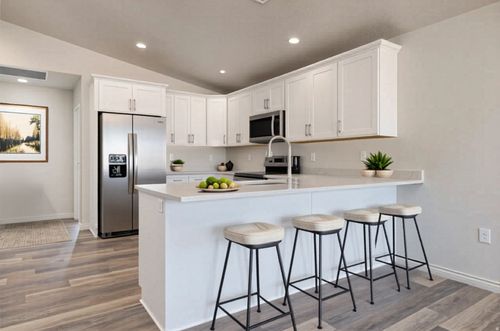 485 W Vance Dr, Kanab, UT, 84741-6284 | Card Image