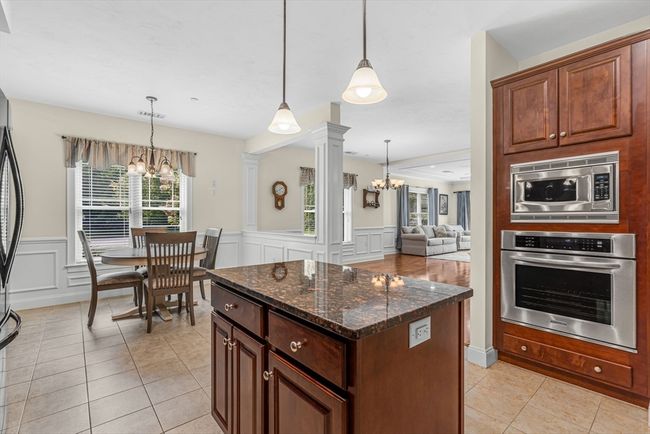 711 - 711 Eagles Nest Way, Condo with 2 bedrooms, 3 bathrooms and null parking in Franklin MA | Image 5