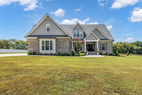 8014 Traditions Ln, Columbia, TN, 38401-3320 | Card Image