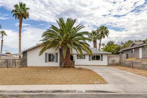 4161 Oxnard Cir, Las Vegas, NV, 89121-6130 | Card Image