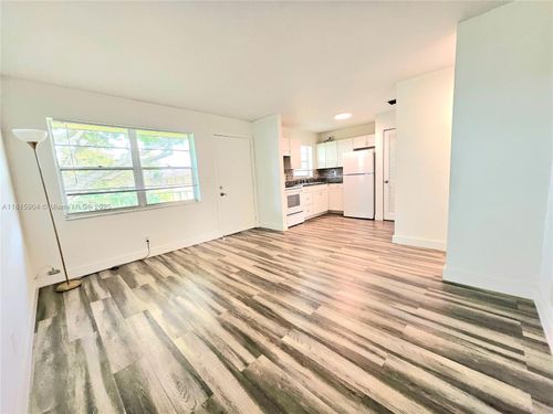apt-621-5180 6th Ave, Oakland Park, FL, 33334-3378 | Card Image