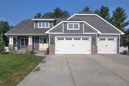 3746 Crest Ridge Ct, Eau Claire, WI, 54701-2744 | Card Image