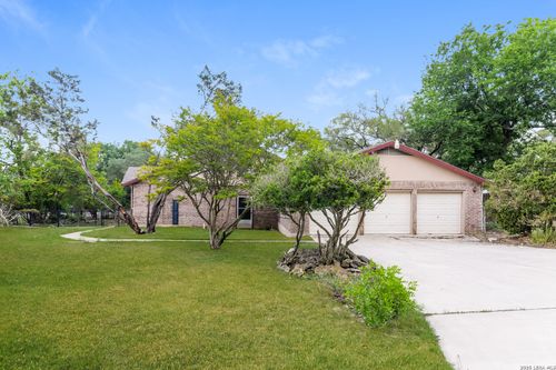 303 Mountain Echo, San Antonio, TX, 78260-5523 | Card Image