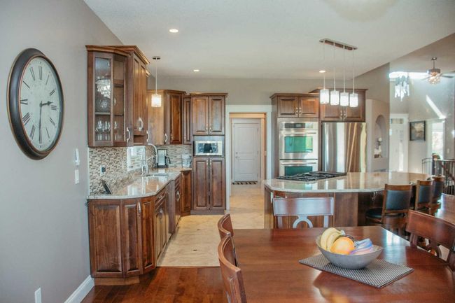 22 Crystal Cres, House other with 3 bedrooms, 3 bathrooms and 5 parking in Widewater AB | Image 7