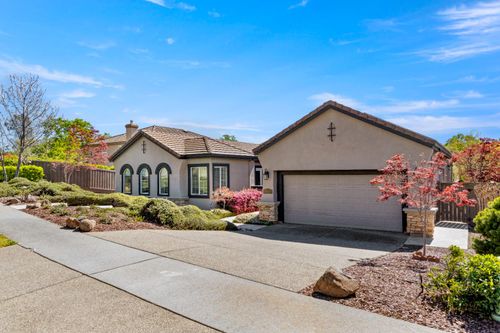 11250 Golden Eagle Drive, Auburn, CA, 95602 | Card Image