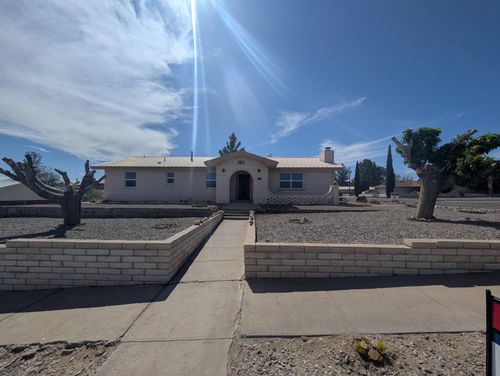 920 Juniper St, Truth Or Consequences, NM, 87901-1648 | Card Image