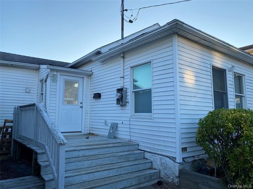 115 Barbara Rd, Bellmore, NY, 11710-4702 | Card Image