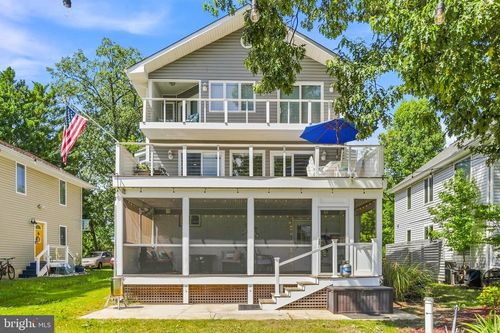 5060 Lerch Dr, SHADY SIDE, MD, 20764-9652 | Card Image