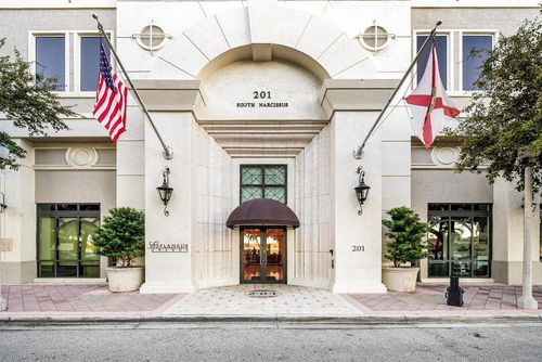 1002-201 S Narcissus Ave, West Palm Beach, FL, 33401-5621 | Card Image