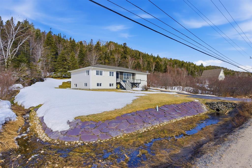 Residential in Gambo 5