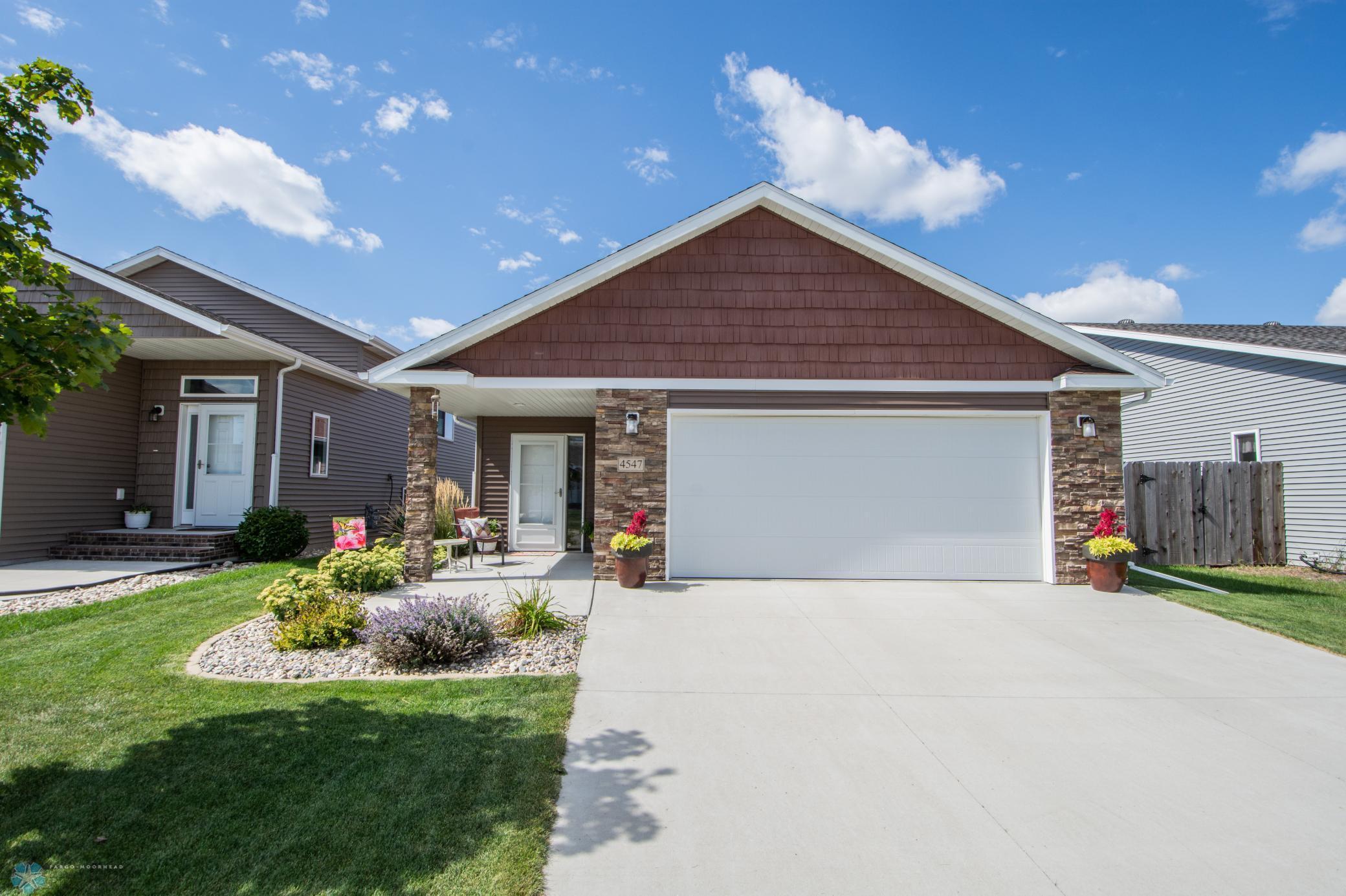 19th St, Moorhead, MN 56560 #1