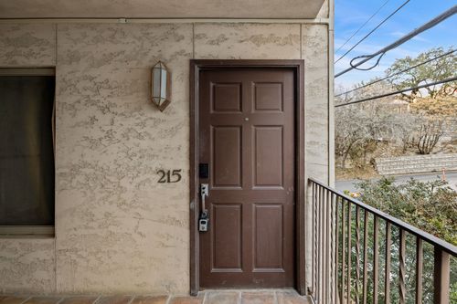 apt-215-505 W 7th St, Austin, TX, 78701-2853 | Card Image