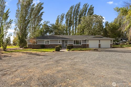 6856 Rd E Ne, Moses Lake, WA, 98837 | Card Image