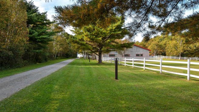 8816 E Bay Highway, House other with 6 bedrooms, 3 bathrooms and null parking in Middle Cape NS | Image 16
