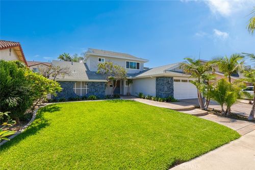 9932 Newcastle Ave, Westminster, CA, 92683-5715 | Card Image