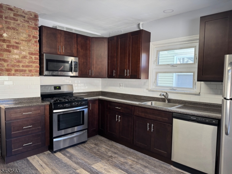 Residential Lease in Kearny Town 3