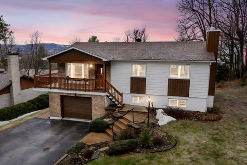 115 Rue Hocquart, Sherbrooke, QC, J1G3B7 | Card Image